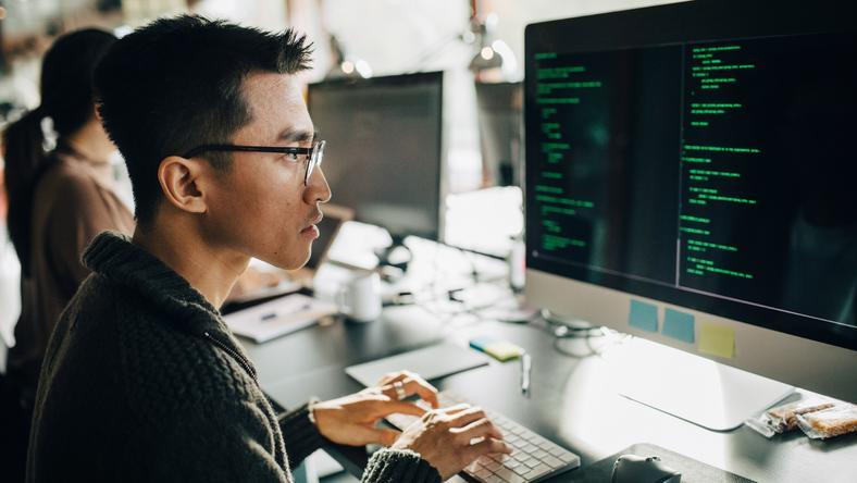 从20万跌到2万,AI下的小程序开发者